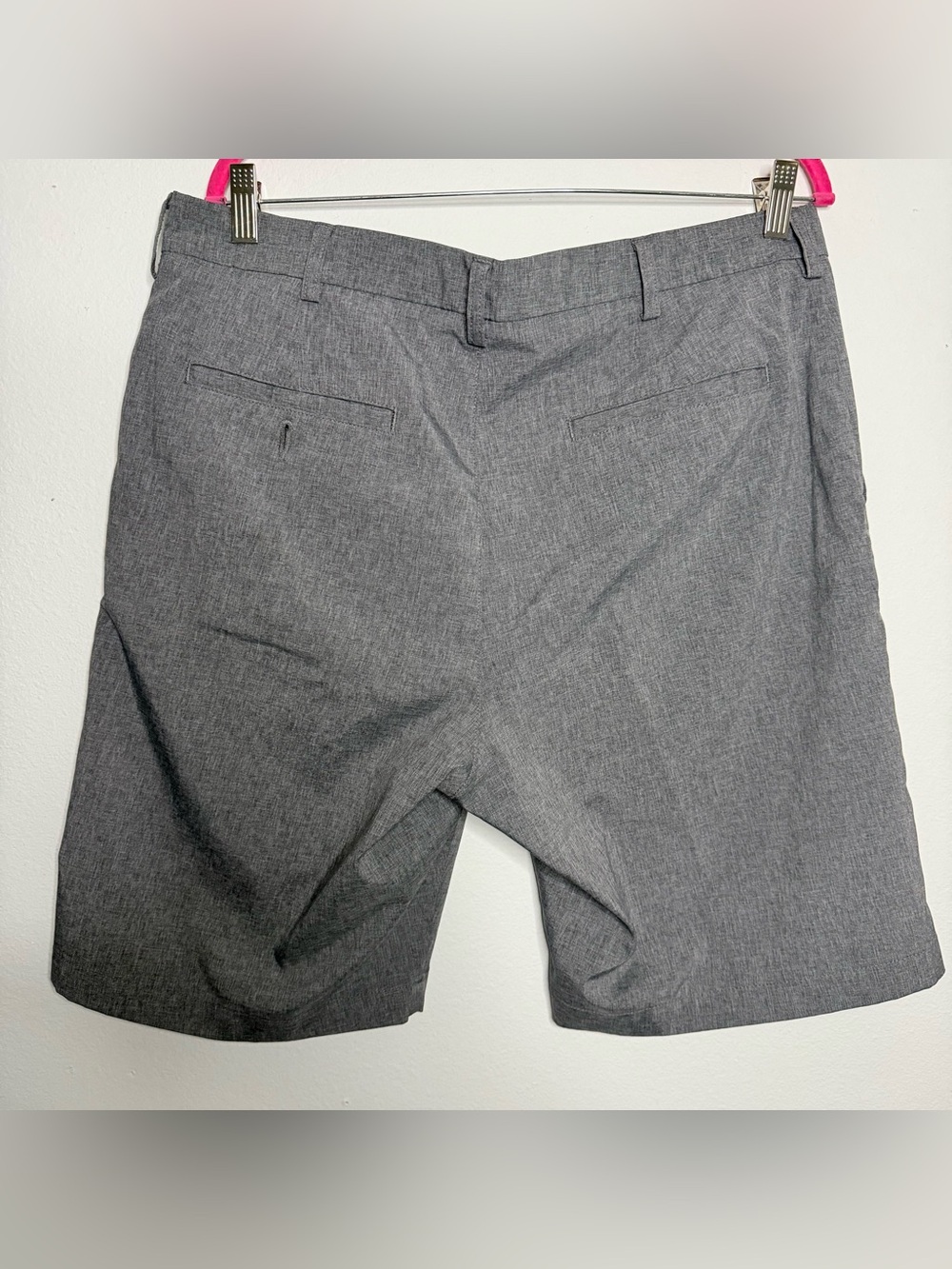Men's PGA TOUR GRAY GOLF 10” SHORTS PERFORMANCE SZ 36 - Picture 2 of 2